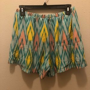 Chevron Flowy Shorts